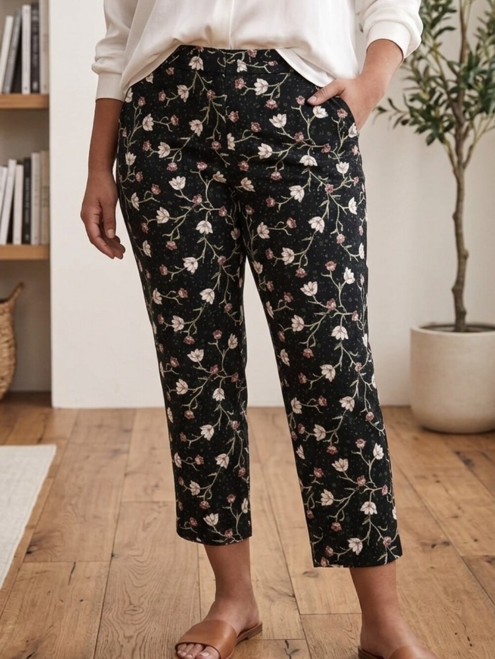 Topshop Black Cropped Floral Pants